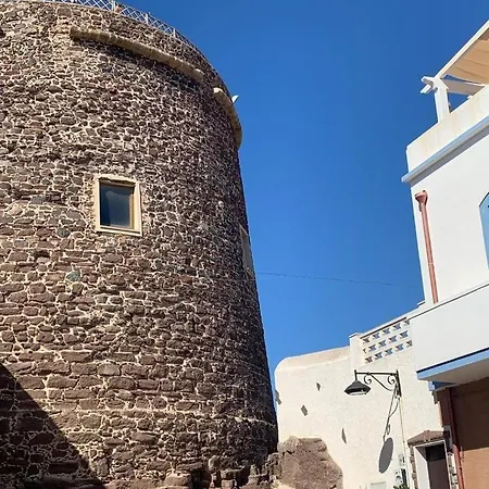 Casetta Storica Sotto Torre *