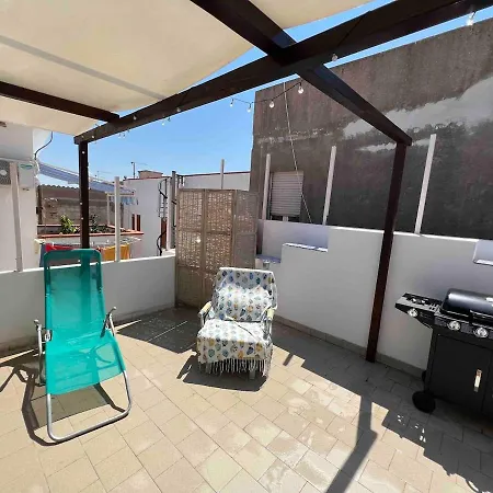 Casetta Storica Sotto Torre Holiday home Calasetta